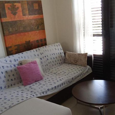 2 Bedroom Apartment In Makenzi Larnaca Buitenkant foto
